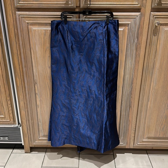 Paisly Silk Skirt - Picture 1 of 7